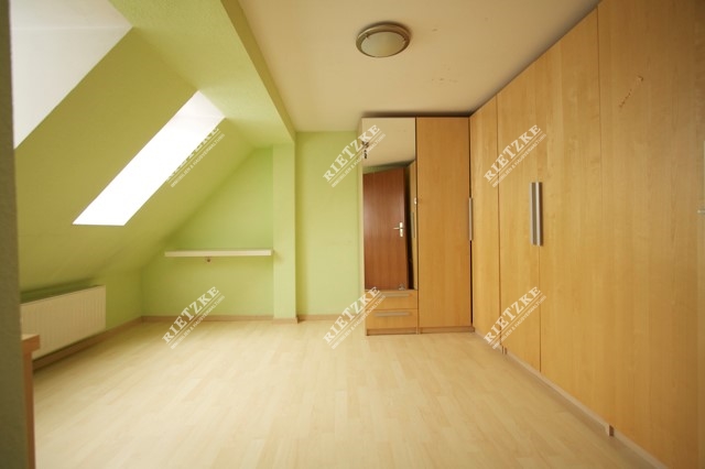 ARI-DG-LB-4 - Gemütliche 3 Zi.- Dachgeschosswohnung (Denkmal) in Ludwigsburg Mitte Nähe Karstadt