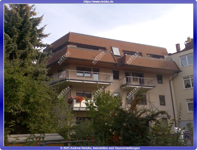 ARI-9190-ETW-LB_E7 - Angenehme 2 Zi.- ETW mit TG.- Stellpl. und großartigem, umlaufenden Balkon und T