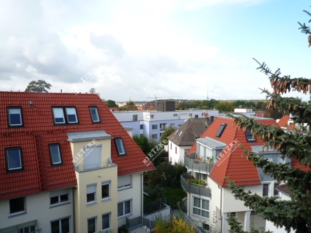 ARI-9190-Balkonaussicht - Angenehme 2 Zi.- ETW mit TG.- Stellpl. und großartigem, umlaufenden Balkon und T