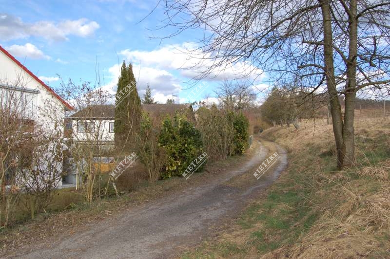 Rietzke-ETW-Gronau-Hausansicht - 2,5 Zimmerwohnung in 2 Fam.- Wohnhaus mit Terrasse und Aussenstellplatz, provisionsfrei!