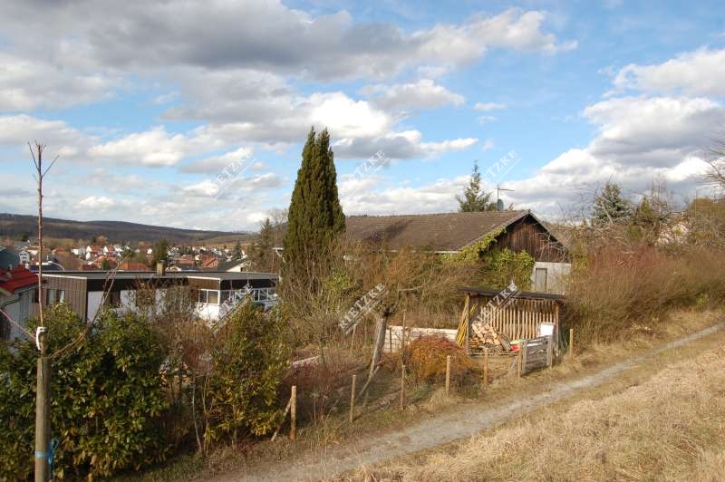 Rietzke-ETW-Gronau-Hausansicht - 2,5 Zimmerwohnung in 2 Fam.- Wohnhaus mit Terrasse und Aussenstellplatz, provisionsfrei!