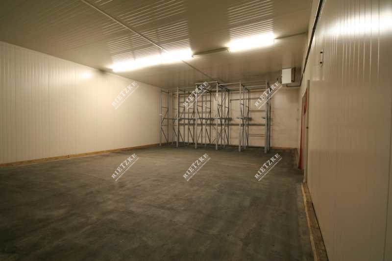 ARI-9202-Lagerraum-1 - Kühl- Lagerhalle- 3 Min. zur Autobahn mit Verwaltungsfläche Murr