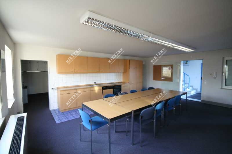 ARI-9202-Küche - Kühl- Lagerhalle- 3 Min. zur Autobahn mit Verwaltungsfläche Murr