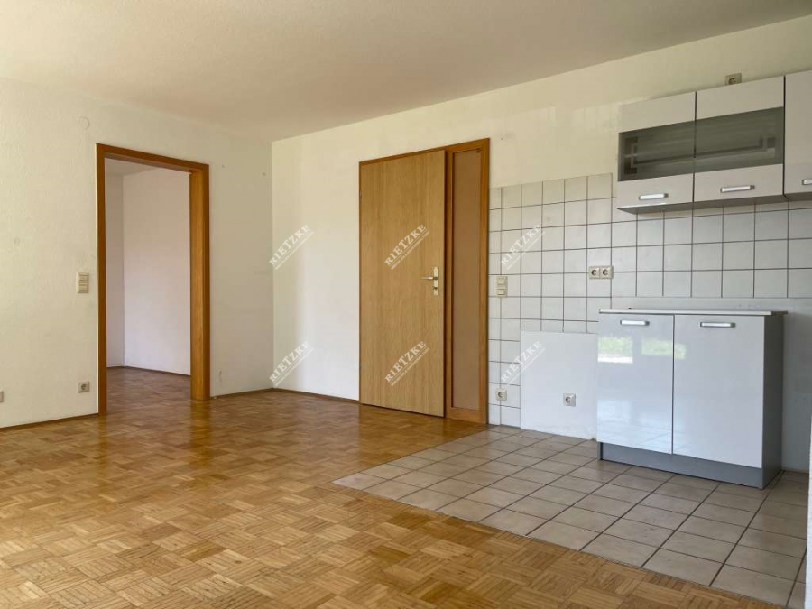 ARI-9398-ETW-WZ-1 - Fürs Kennerauge, reduzierte, nette, sonnige 2 Zi.- Eigentumswohnung mit Terrasse