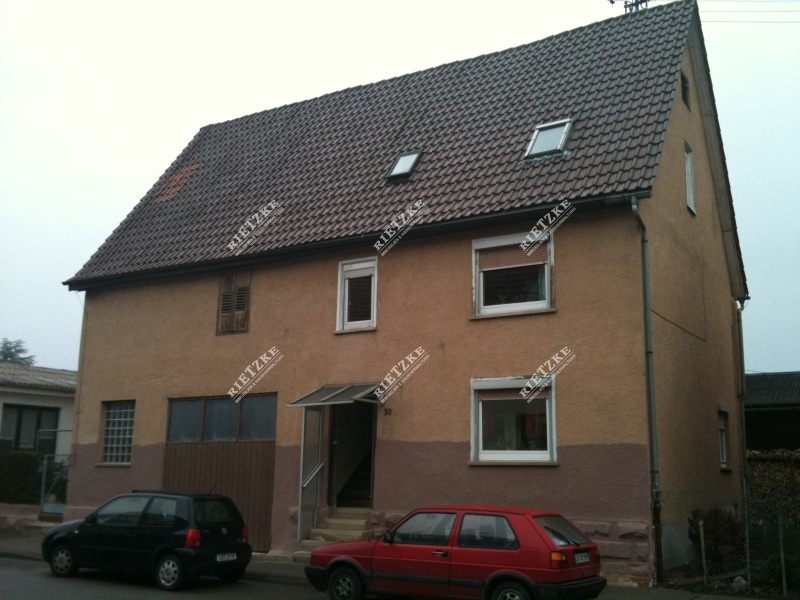 ARI-9216-Ansicht-2 - Älteres 1-2 Familienhaus mit Scheuer – Garage und kleinem Garten