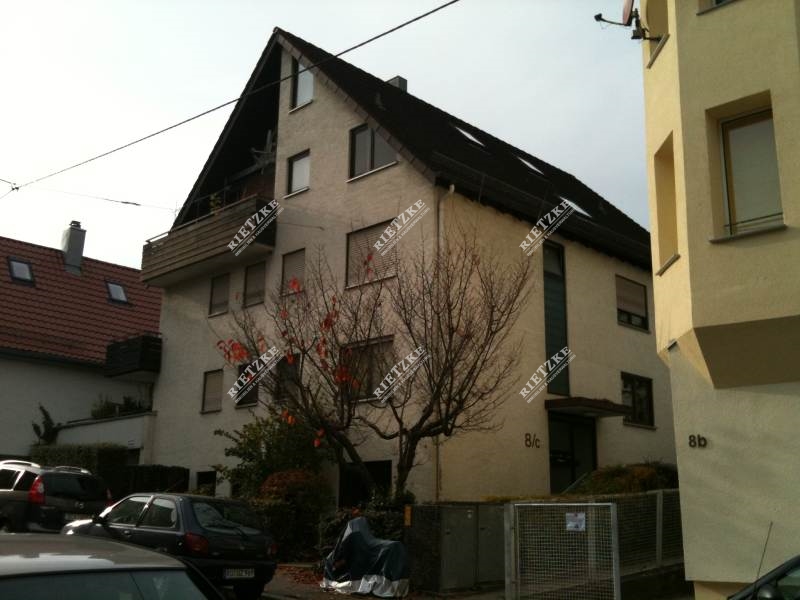 ARI-9214- Hausansicht-1 - Angenehme 2 Zi.Wohnung mit Balkon, TL-Bad und TG.-Platz -im Kaufpreis enthalten