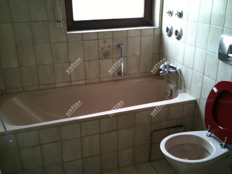 ARI-9214-Tageslichtbad - Angenehme 2 Zi.Wohnung mit Balkon, TL-Bad und TG.-Platz -im Kaufpreis enthalten