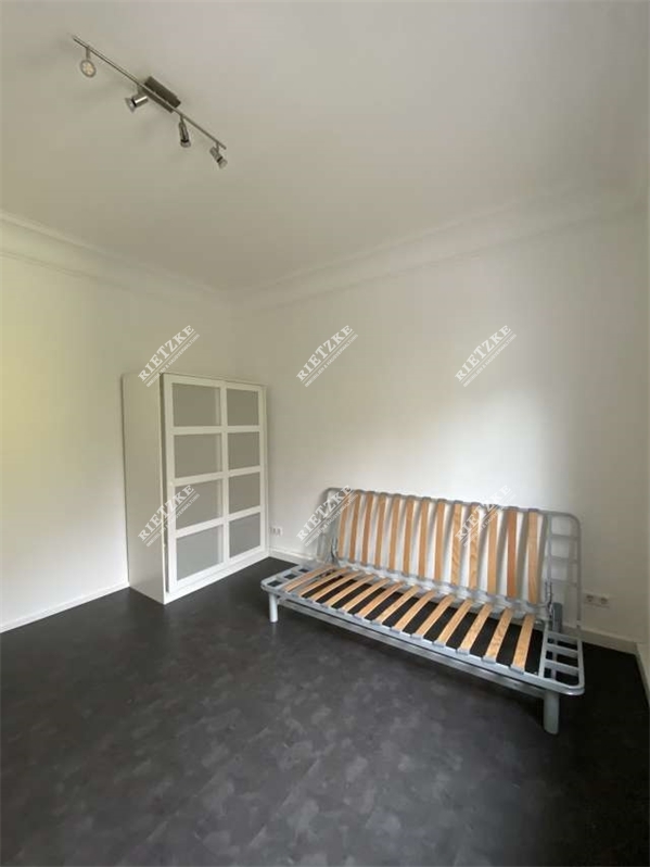 ARI-10957-OG-Zimmer-3 - Helle, geräumige WG-Zimmer für Studenten oder Monteure