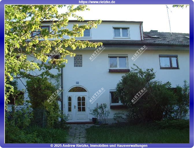 ARI-9112-Ansicht-Front - RMH mit ELW in separatem Gebäude, großer Garten!