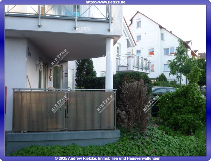 ARI-9175-Terrasse - Angenehme 2 Zi.- Whg. mit EBK – Terrasse und TG- Stellplatz