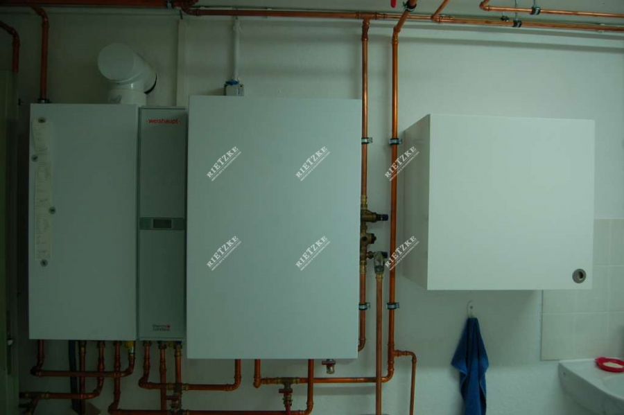 ARI-9343-Freist-EFH-Vaihingen- - Freistehendes 1-2 Fam-Wohnhaus mit EBK, Garten und Doppelgarage in ruhiger und beliebter Wohnlage