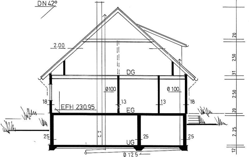 ARI-9343-EFH-Vaihingen-Schnitt - Freistehendes 1-2 Fam-Wohnhaus mit EBK, Garten und Doppelgarage in ruhiger und beliebter Wohnlage