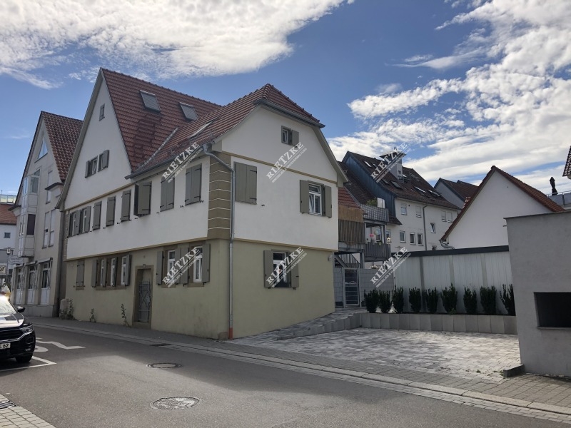 Hindenburgstrasse-Ansicht-2 - DG.- Maisonettewohnung mit EBK, großer Sonnenterrasse und Carport Mitte Murr